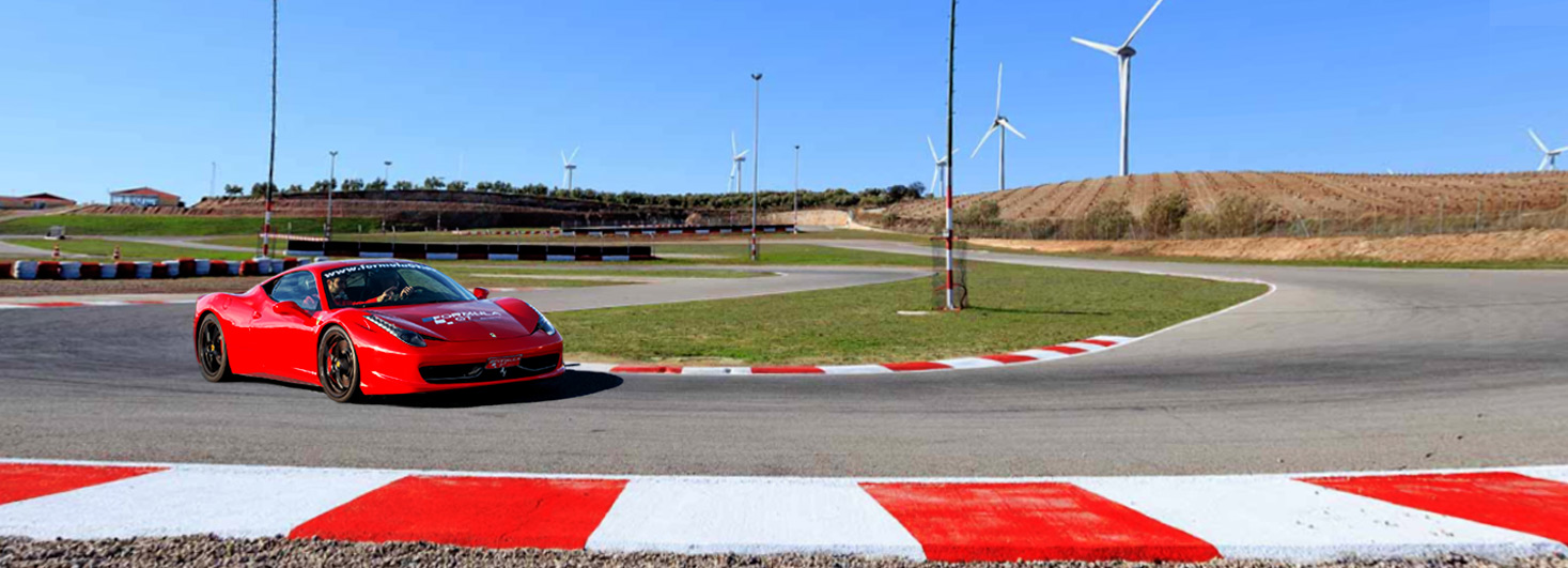 Conducir un Ferrari en el Circuito de Campillos con Formula GT Experience